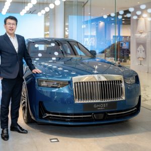 โรลส์-รอยซ์ มอเตอร์ คาร์ส แบงคอก เฉลิมฉลองตรุษจีนปีม้าไฟรังสรรค์บูทีคโชว์รูม ในอารมณ์ ‘Inspiring Greatness. Driven by the Year of the Horse.’