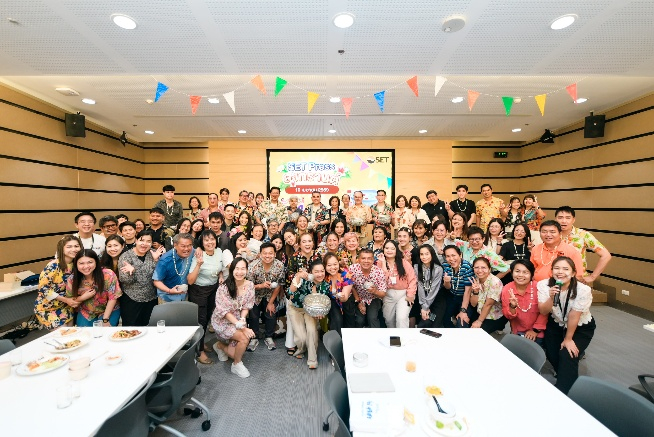 ตลาดหลักทรัพย์ฯ จัดกิจกรรม “SET Press” สงกรานต์ สานสัมพันธ์สื่อมวลชน สืบสานวัฒนธรรมไทย