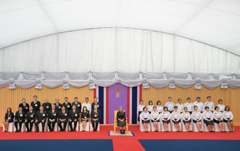 ธ.ก.ส. เฝ้ารับเสด็จฯ สมเด็จพระกนิษฐาธิราชเจ้า กรมสมเด็จพระเทพรัตนราชสุดาฯ
