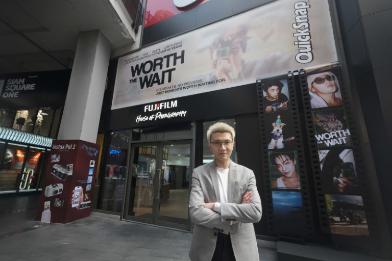 ฟูจิฟิล์ม ฉลองใหญ่ครบรอบ 40 ปี QuickSnap เปิดแคมเปญ “Worth The Wait” ชวนทุกคนสร้างความทรงจำที่ “คุ้มค่าการรอคอย”